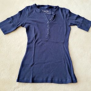 Navy blue quarter sleeve top